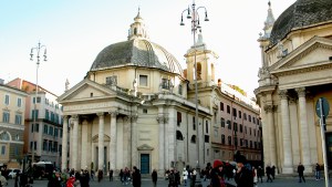 Las Iglesias gemelas en la Piazza del Popolo, Roma, Italia. Fuente: Reynoso (2012)